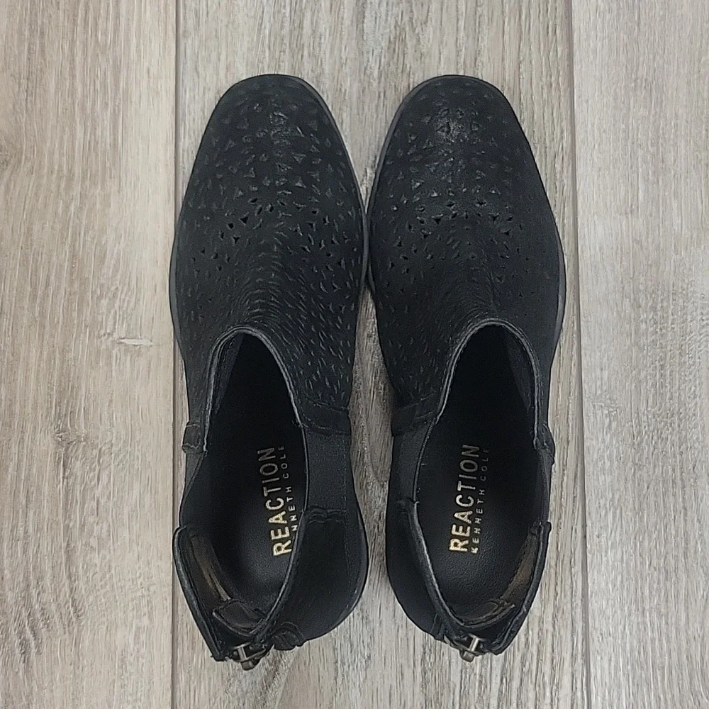 Kenneth Cole Size 5 Black Salt Laser Gore Bootie NEW